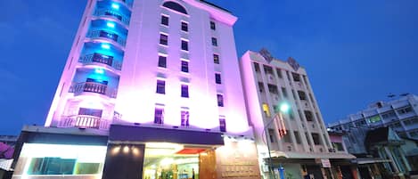 Front of property - evening/night