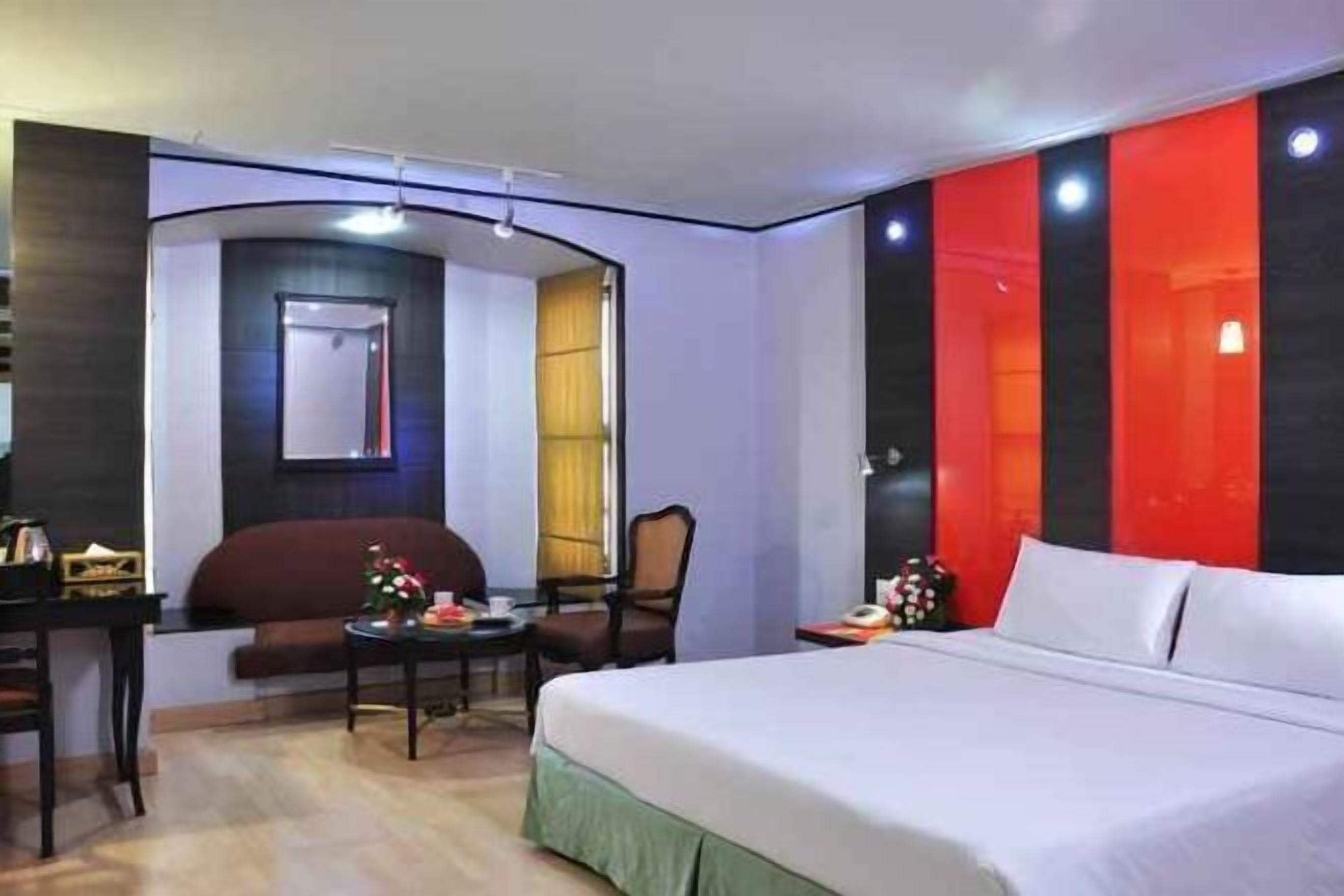 Minibar, in-room safe, desk, rollaway beds