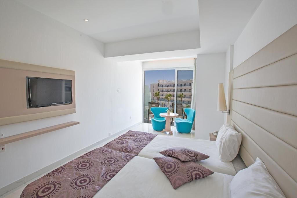 Photo - Tsokkos Protaras Beach Hotel