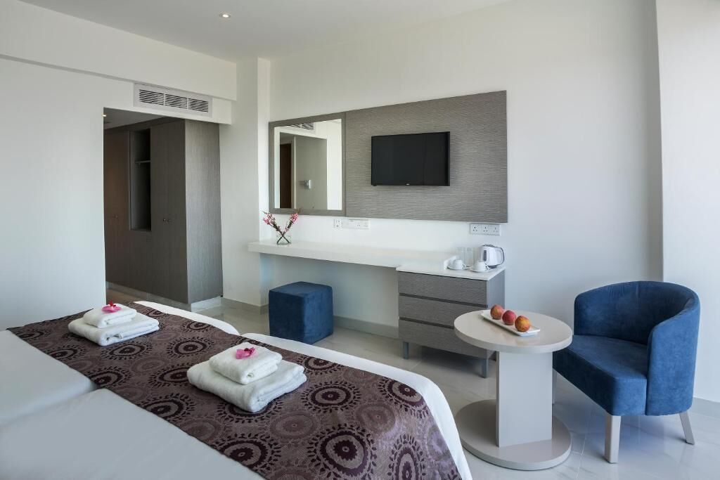 Photo - Tsokkos Protaras Beach Hotel