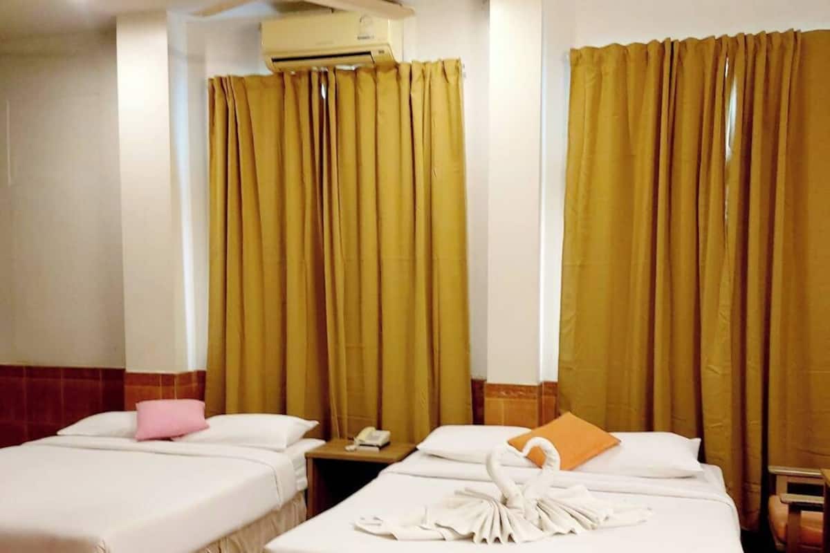 Double Queen Room | WiFi (free)