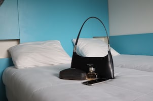 Habitación individual estándar, 1 habitación | Escritorio, sistema de insonorización, wifi gratis y ropa de cama