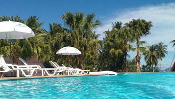 Alberca al aire libre