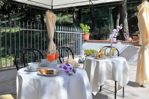 Double Room | Terrace/patio - B&B Peschici (Peschici)