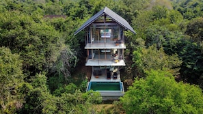 Premium Suite Villa with private pool | 1 bedroom, premium bedding, down comforters, minibar - Wild Grass Nature Resort (Dambulla)