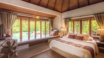 Studio Exclusive, 1 giường cỡ king, ban công, quang cảnh kênh | Két bảo mật tại phòng, truy cập Internet không dây miễn phí