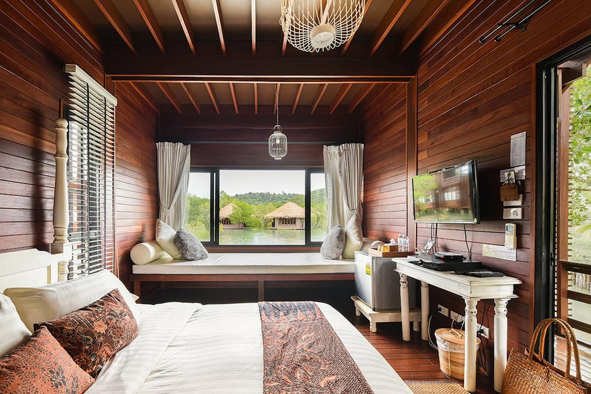 1 bedroom, in-room safe, free WiFi