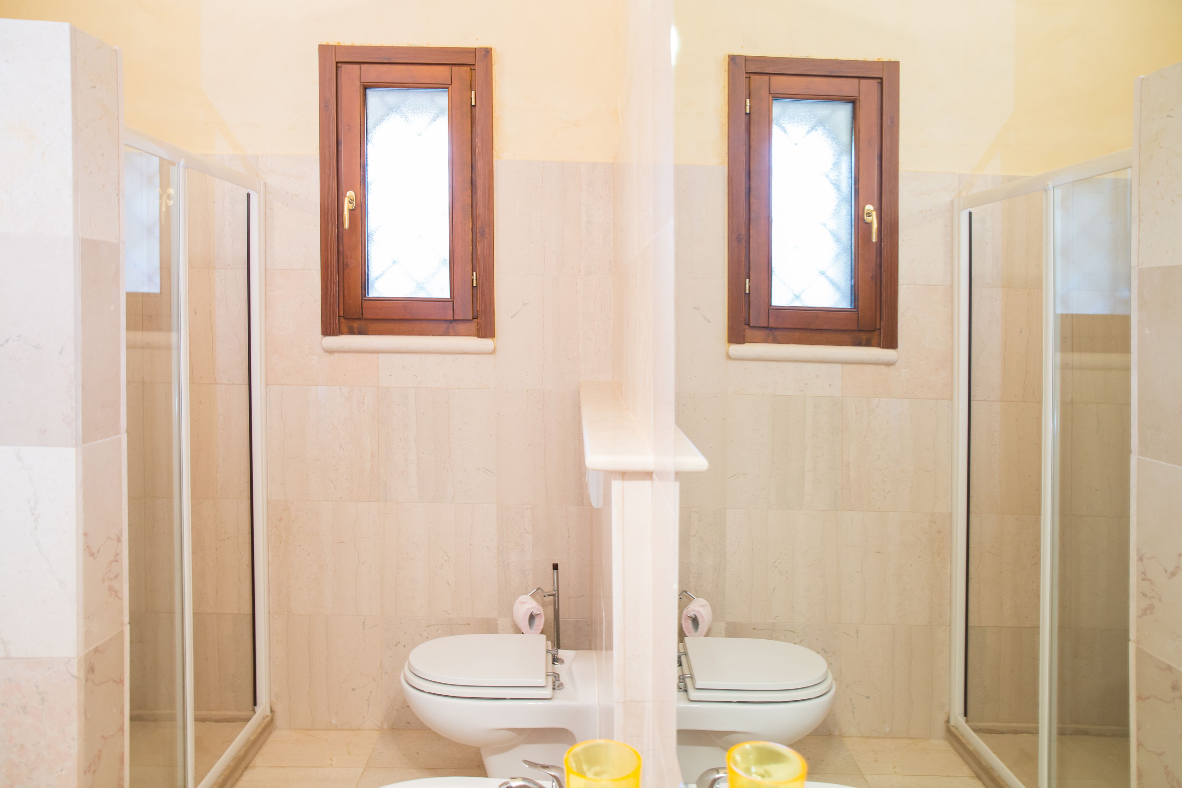 Bathroom amenities