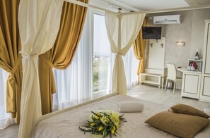 Down duvets, in-room safe, desk, soundproofing - Relais Villa Olivi (Costermano sul Garda)