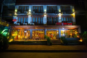 Front of property - evening/night - Afterglow hostel (Mae Sai)