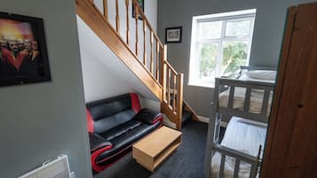 1 habitación, escritorio, sistema de insonorización y wifi gratis