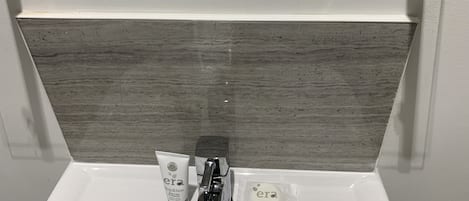 ห้องน้ำ