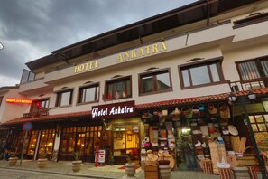 Front of property - Hotel Ankatra (Ankara)