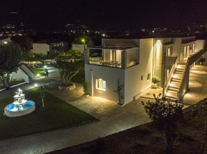 Front of property - Gelli Apartments (Kos)