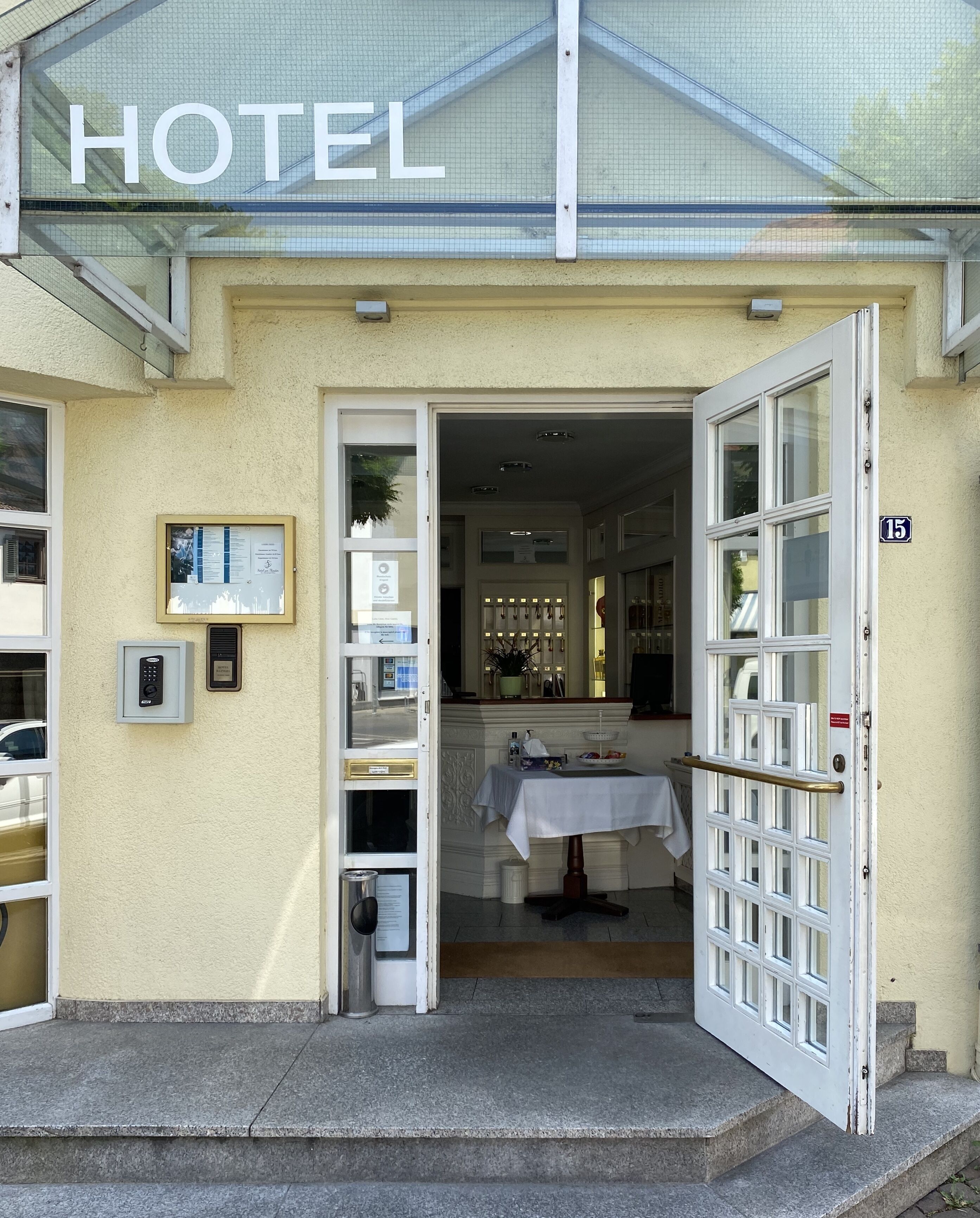 Entrée de l’hébergement