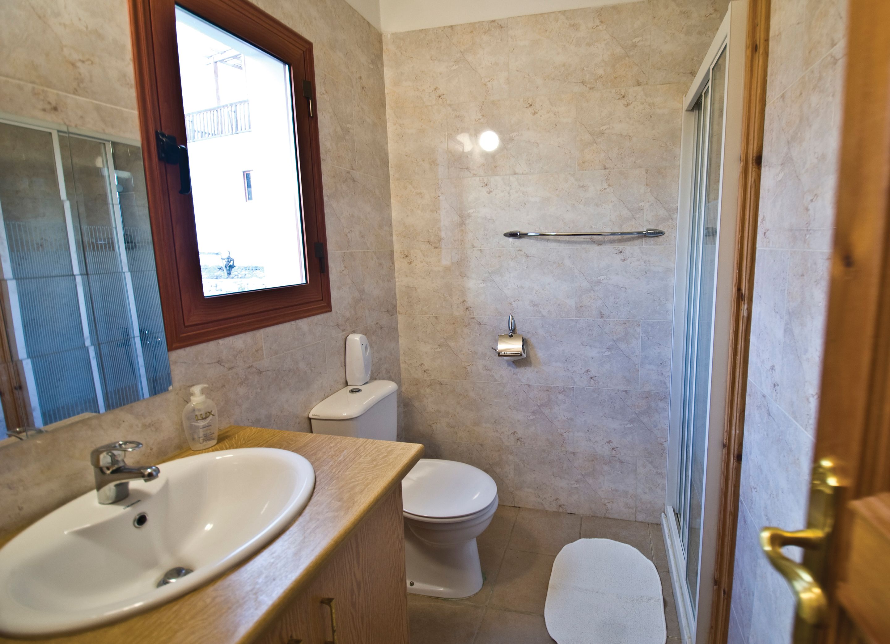 Vila, 3 kamar tidur, pemandangan gunung | Kamar mandi | Bathtub dan shower terpisah dan perlengkapan mandi gratis