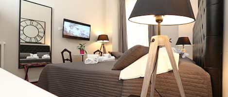 Chambre Triple Supérieure, salle de bains privée