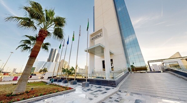 واجهة المنشأة