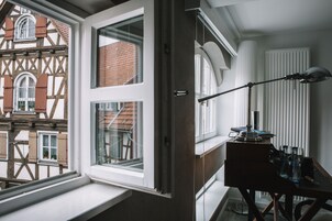 Quarto casal luxo, 1 cama King | Vista do quarto