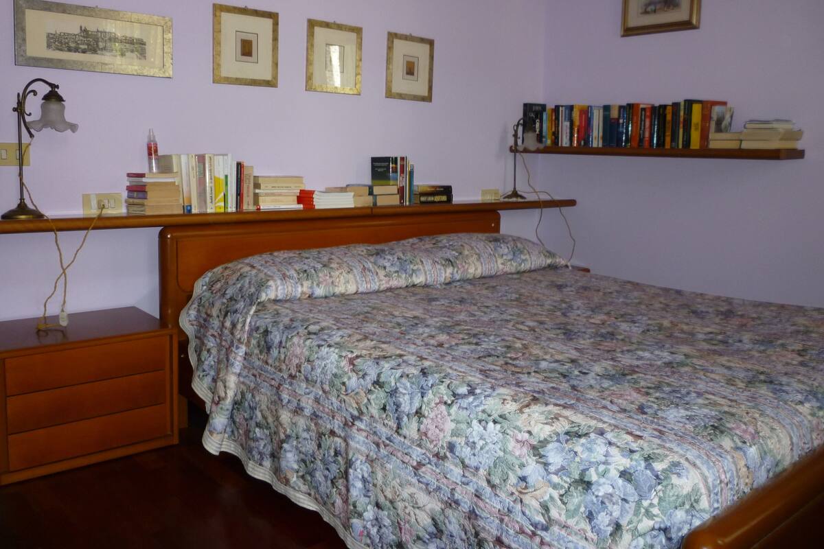 Free cots/infant beds