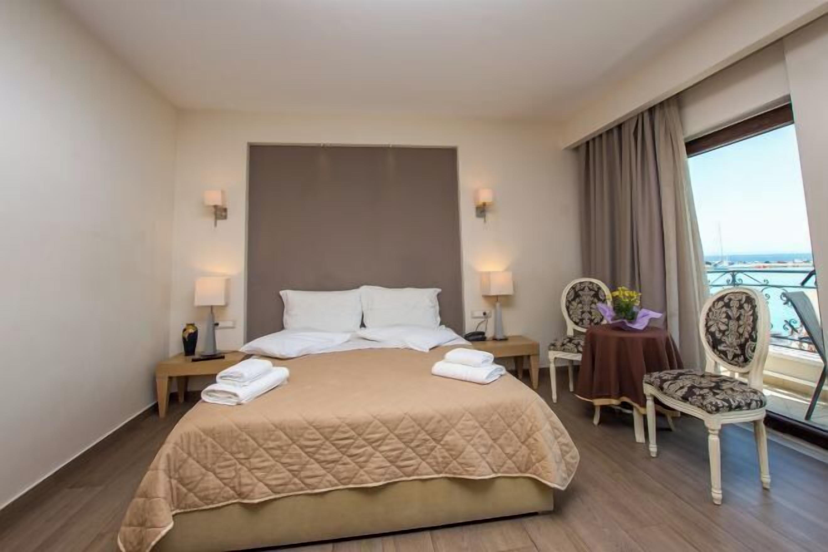 In-room safe, blackout curtains, soundproofing, free cots/infant beds