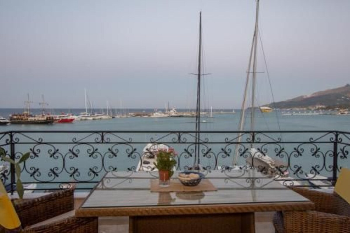 Deluxe Suite with Sea View