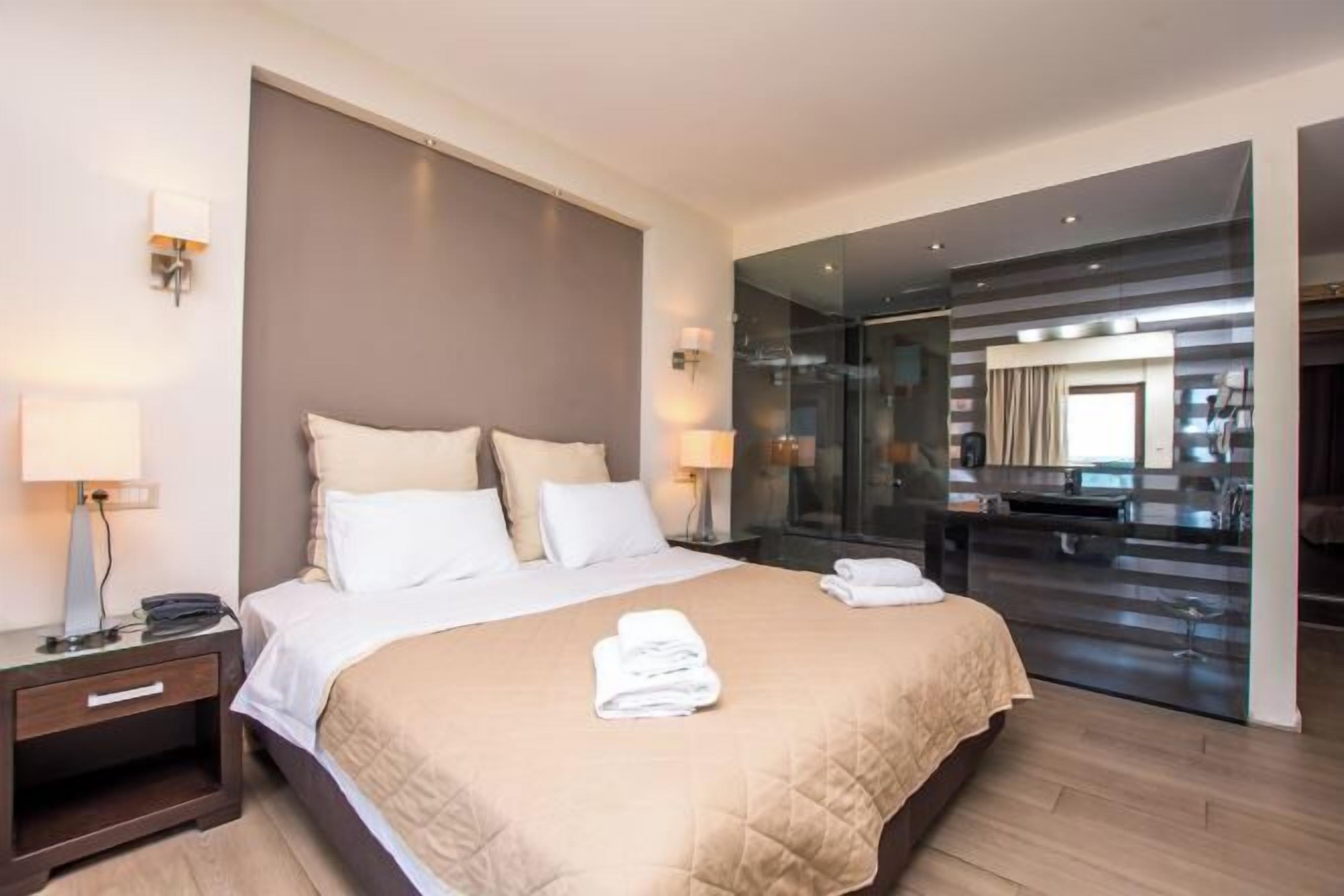 In-room safe, blackout curtains, soundproofing, free cots/infant beds