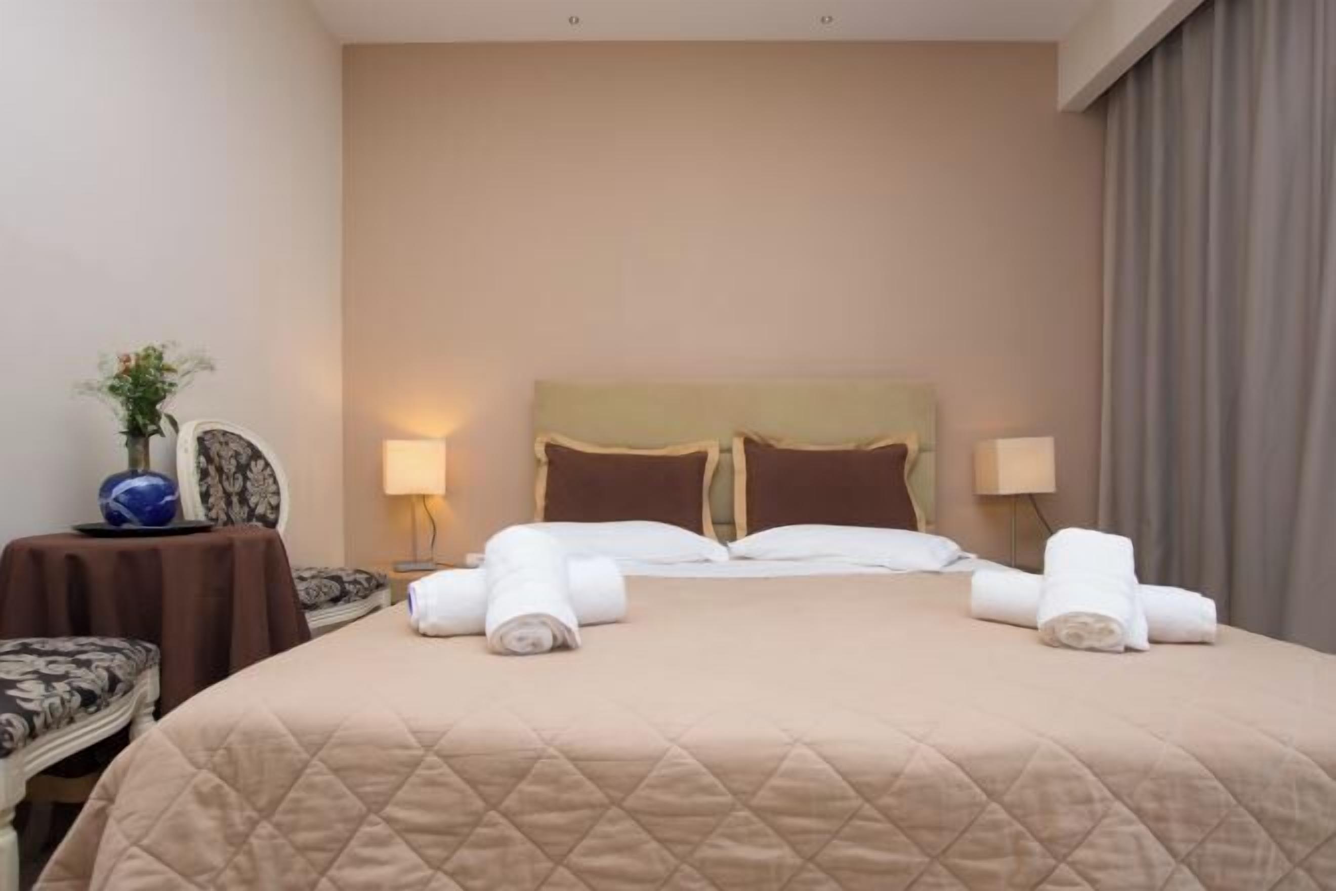 In-room safe, blackout curtains, soundproofing, free cots/infant beds