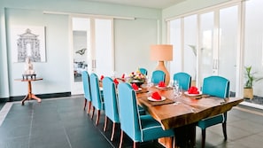 Luxury-Villa, 4 Schlafzimmer, Meerblick | Restaurant