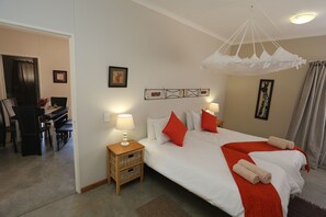Orange House | 2 bedrooms, iron/ironing board, bed sheets - Aus Self-Catering Units (Aus)