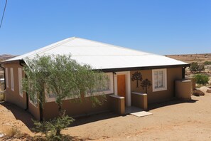 Fachada de la propiedad