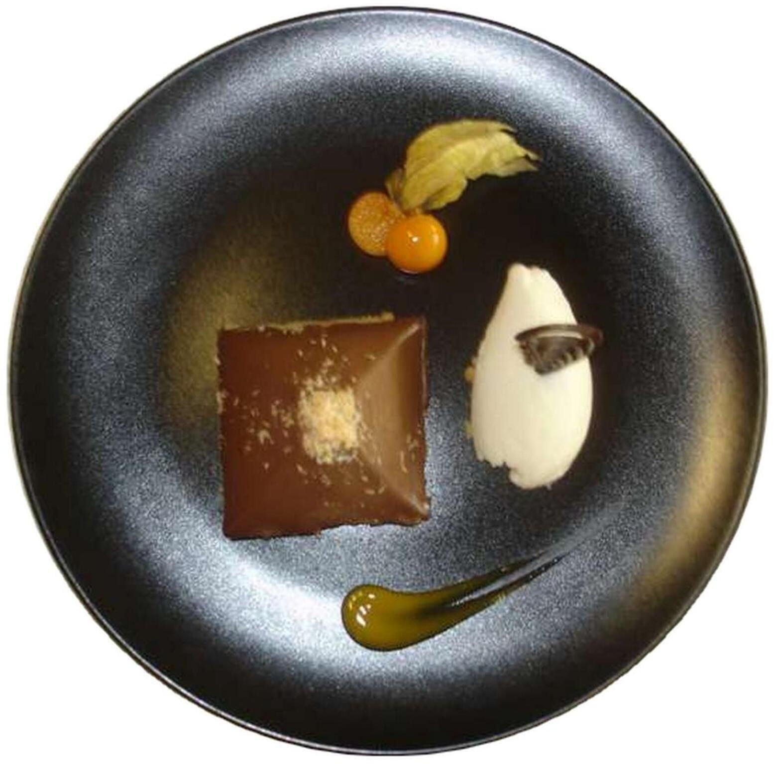 lunch and dinner served, seafood