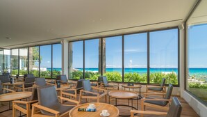Lobby sitting area - Caravel Suites - Adults Only (Zakynthos)