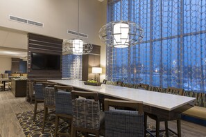 Interior detail - Hampton Inn & Suites Grand Rapids Downtown (Grand Rapids)