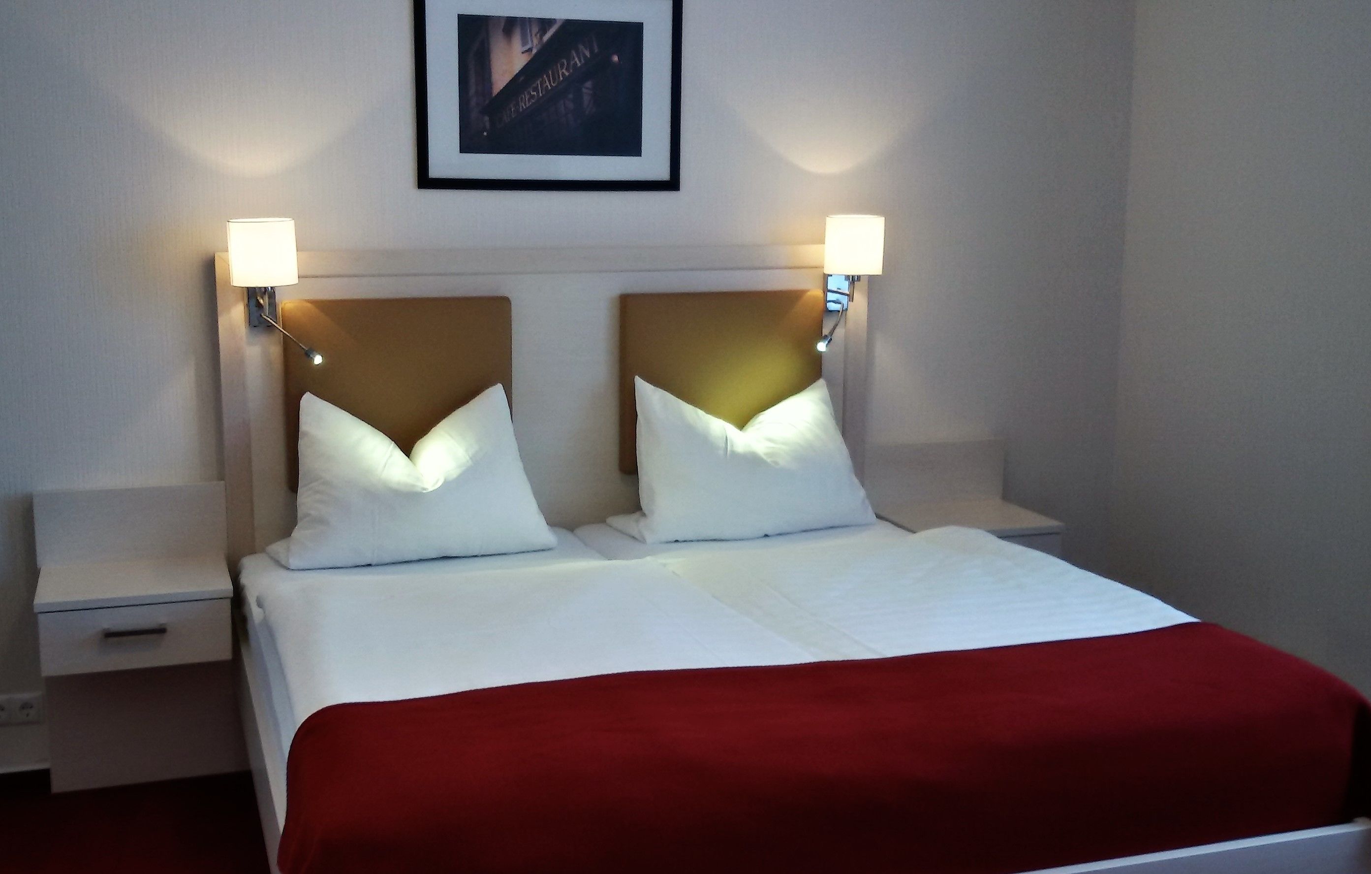 Premium bedding, individually decorated, individually furnished, desk