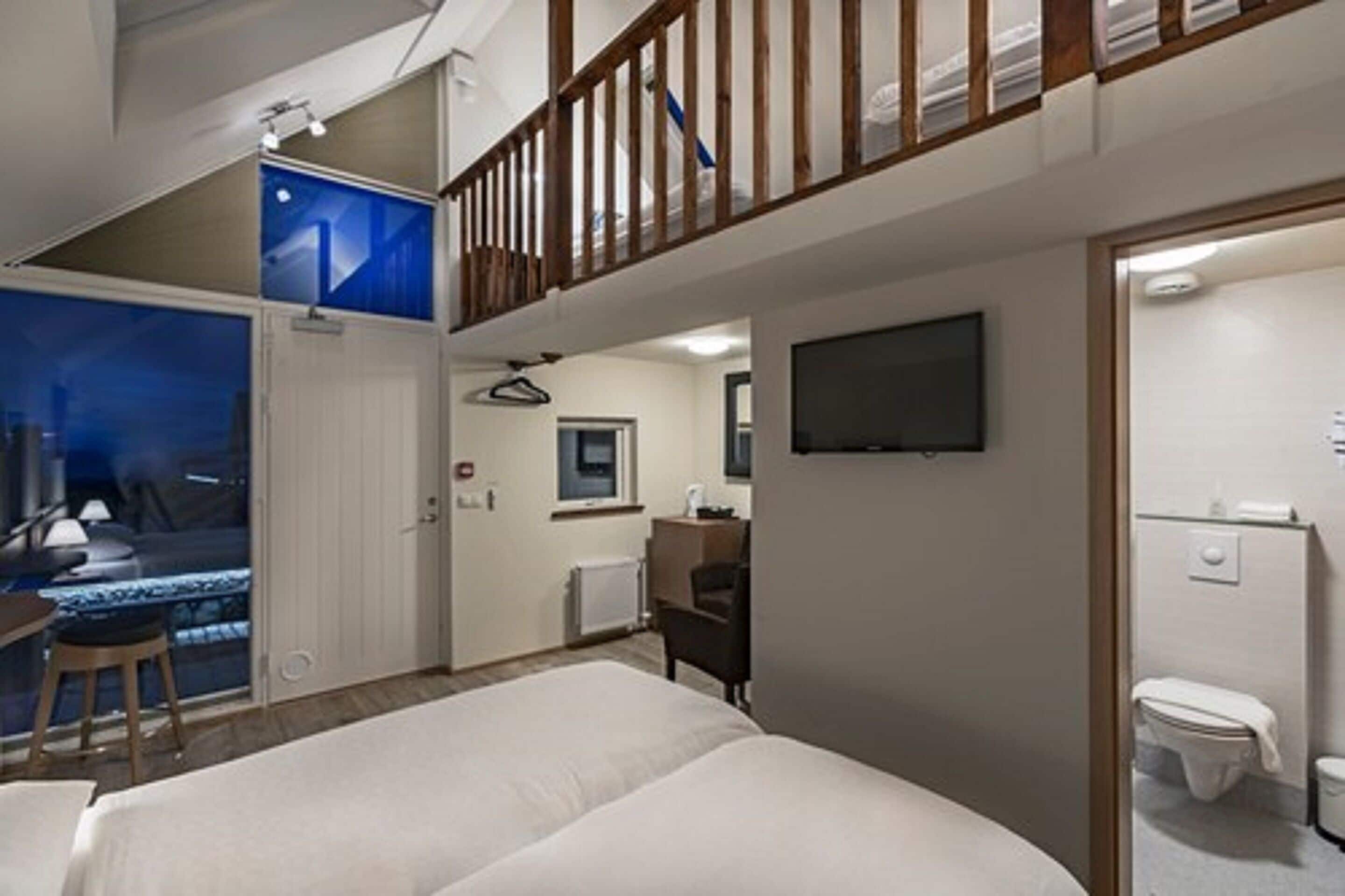 northern lights superior double room with hot tub and sauna access - self check-in | 1 bedroom, in-room safe, desk, cots/infant beds