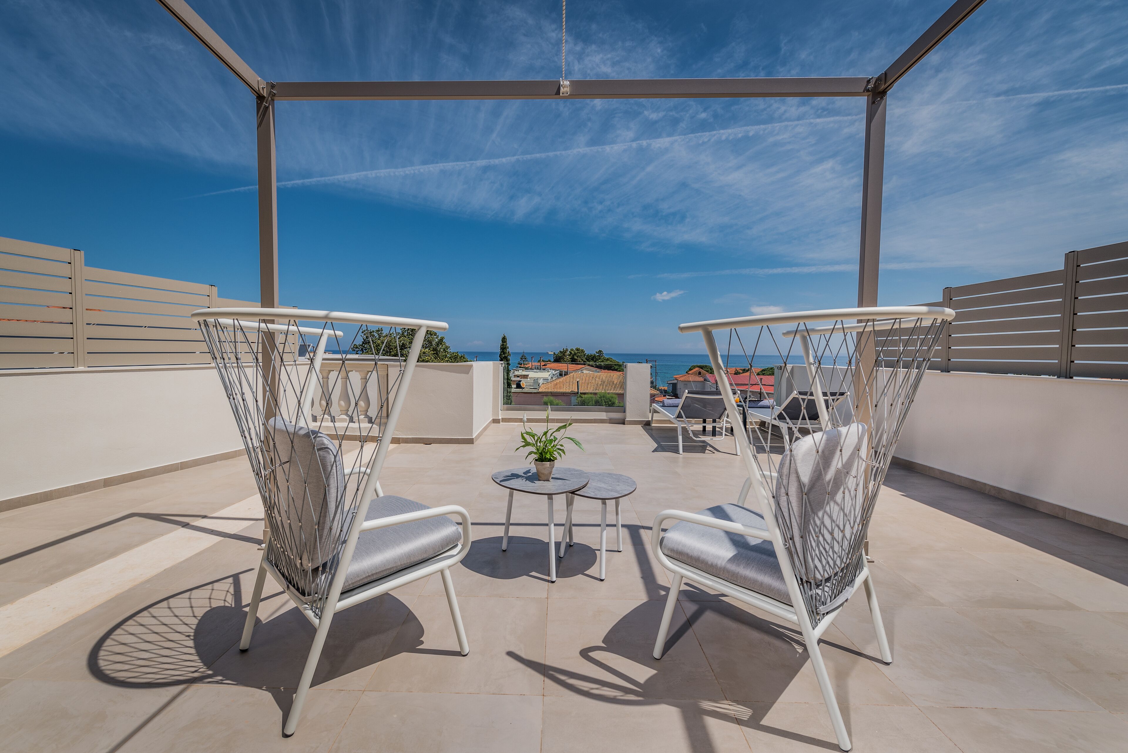 Superior Room | Premium bedding, pillowtop beds, in-room safe, desk