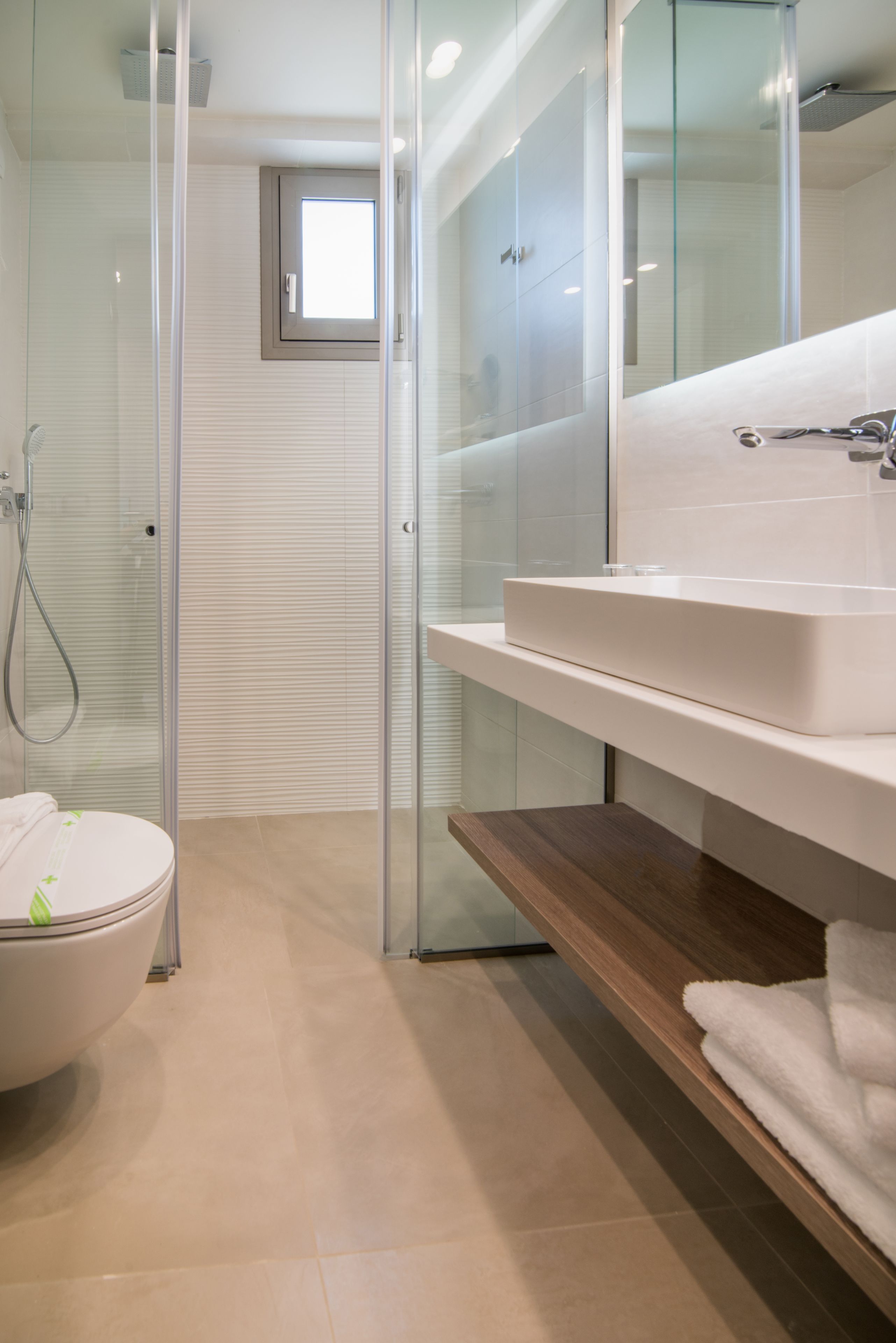 single room | 1 bedroom, premium bedding, pillow-top beds, in-room safe