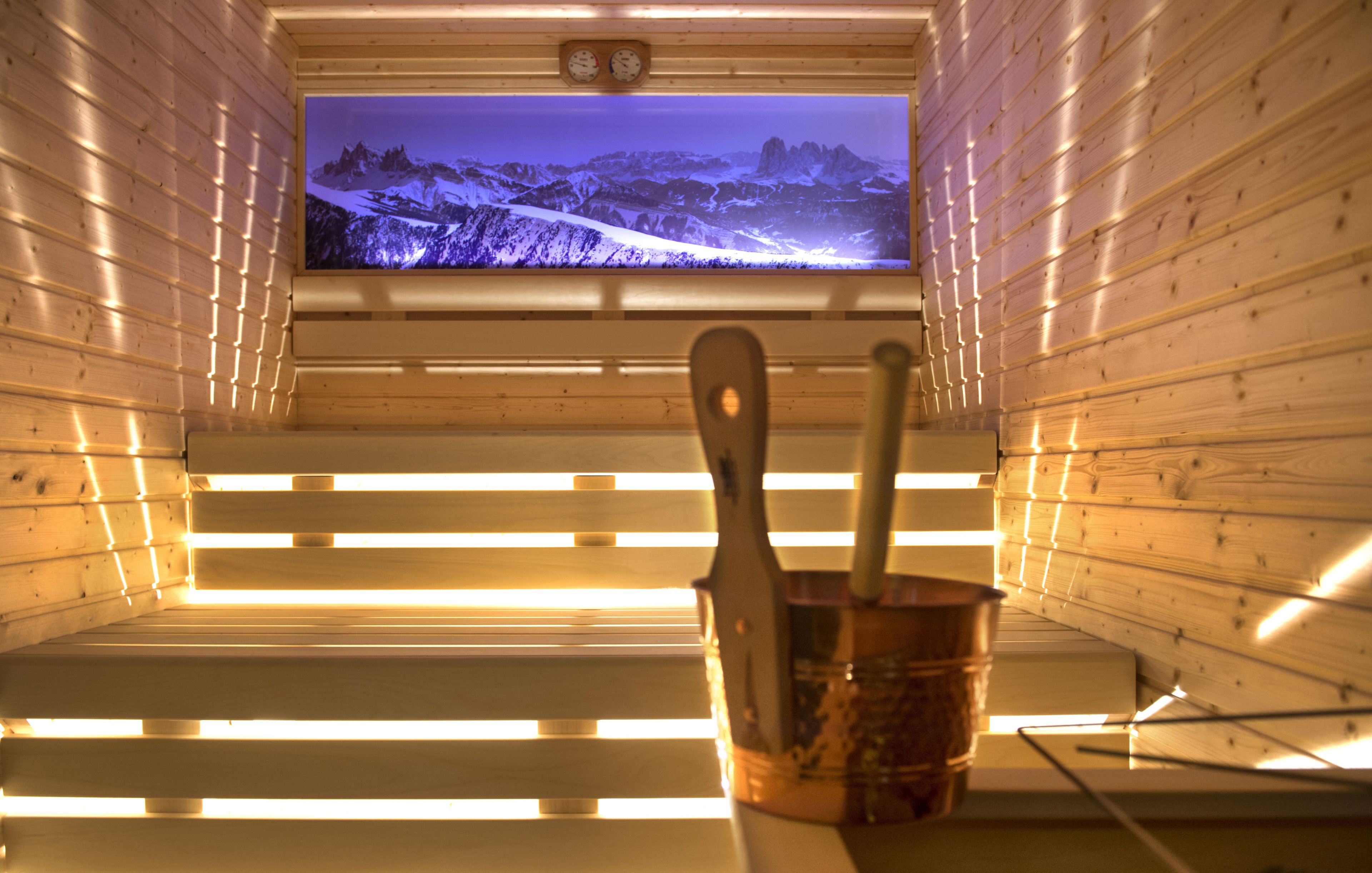 桑拿、脚底按摩、按摩服务