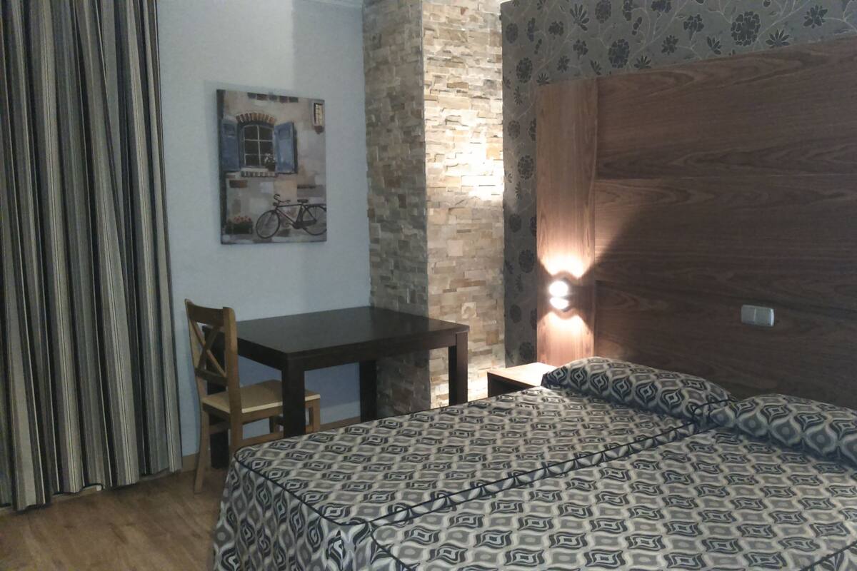 In-room safe, desk, soundproofing, free WiFi
