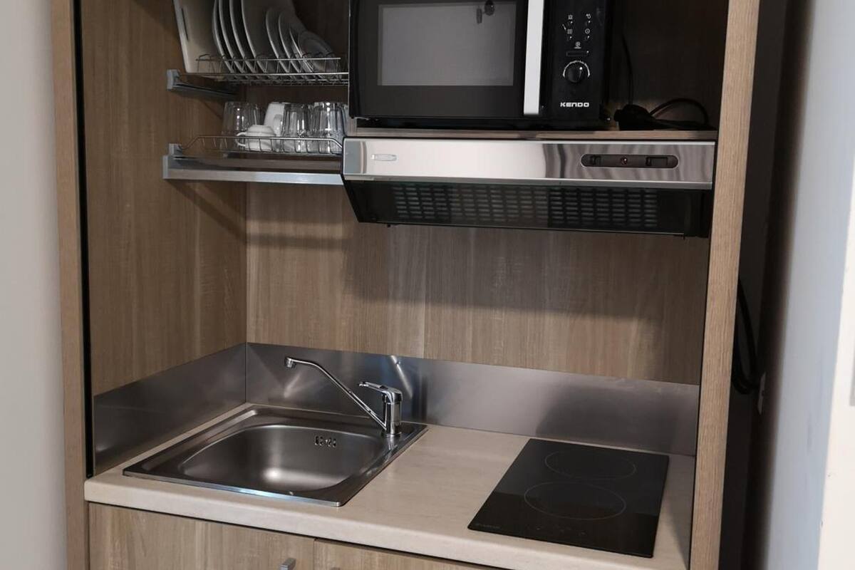 fridge, electric kettle