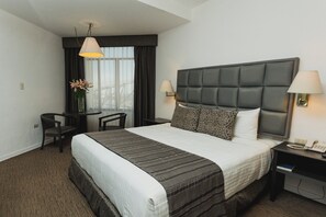 Premier Room, 1 Queen Bed