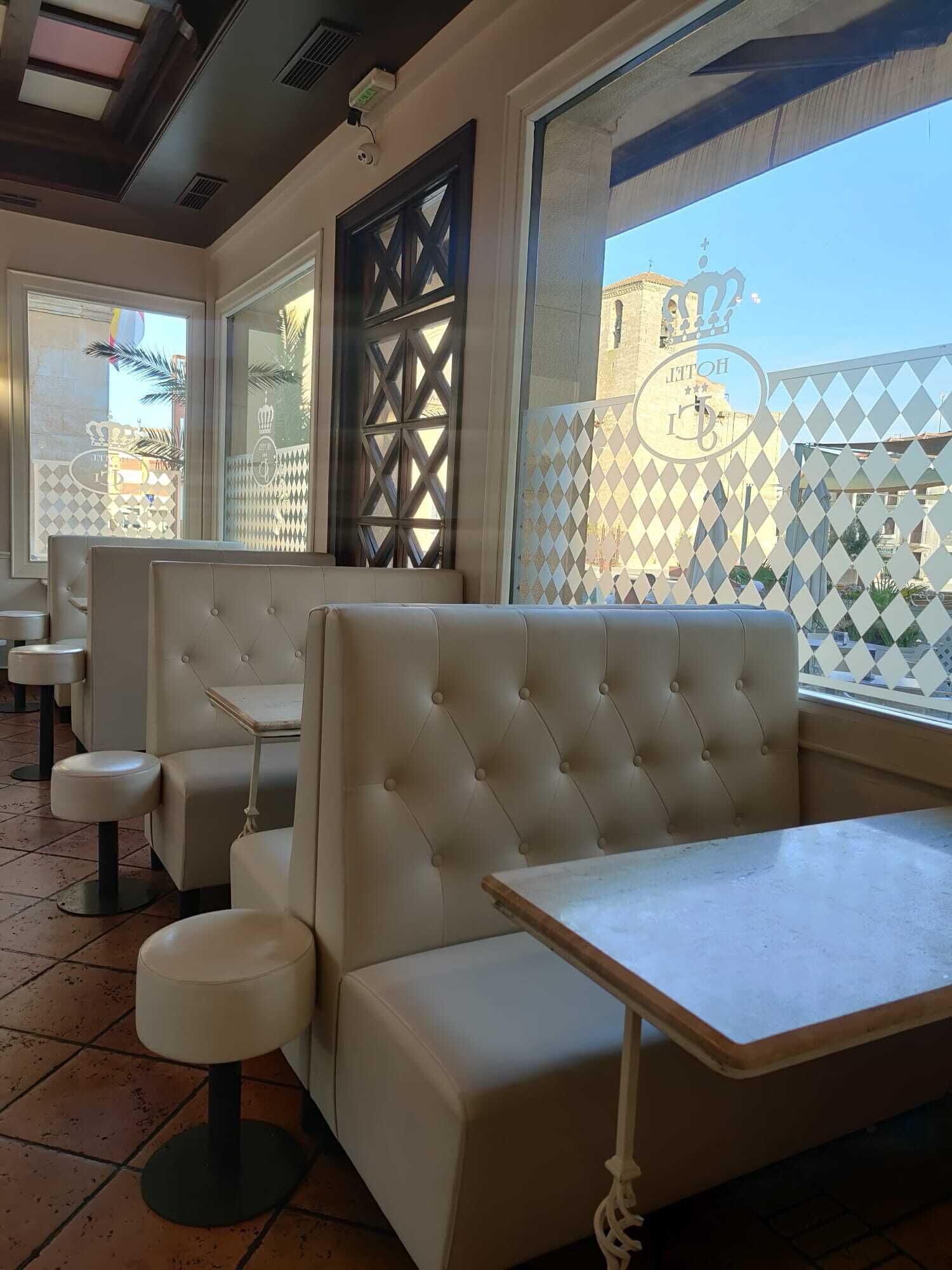 22-inch flat-screen tv with digital channels, tv