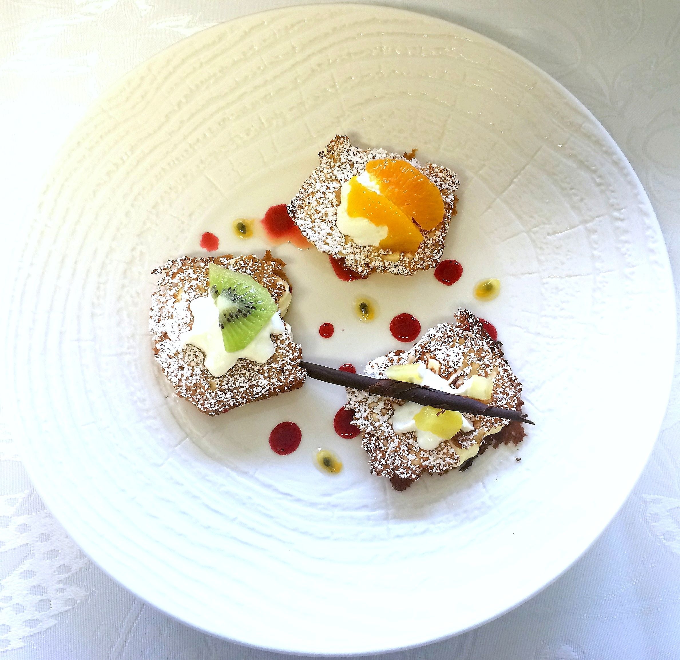 lunch and dinner served, regional cuisine