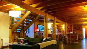 Interior entrance - Hostal Andes Pucon (Pucón)