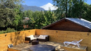 Outdoor spa tub - Hostal Andes Pucon (Pucón)