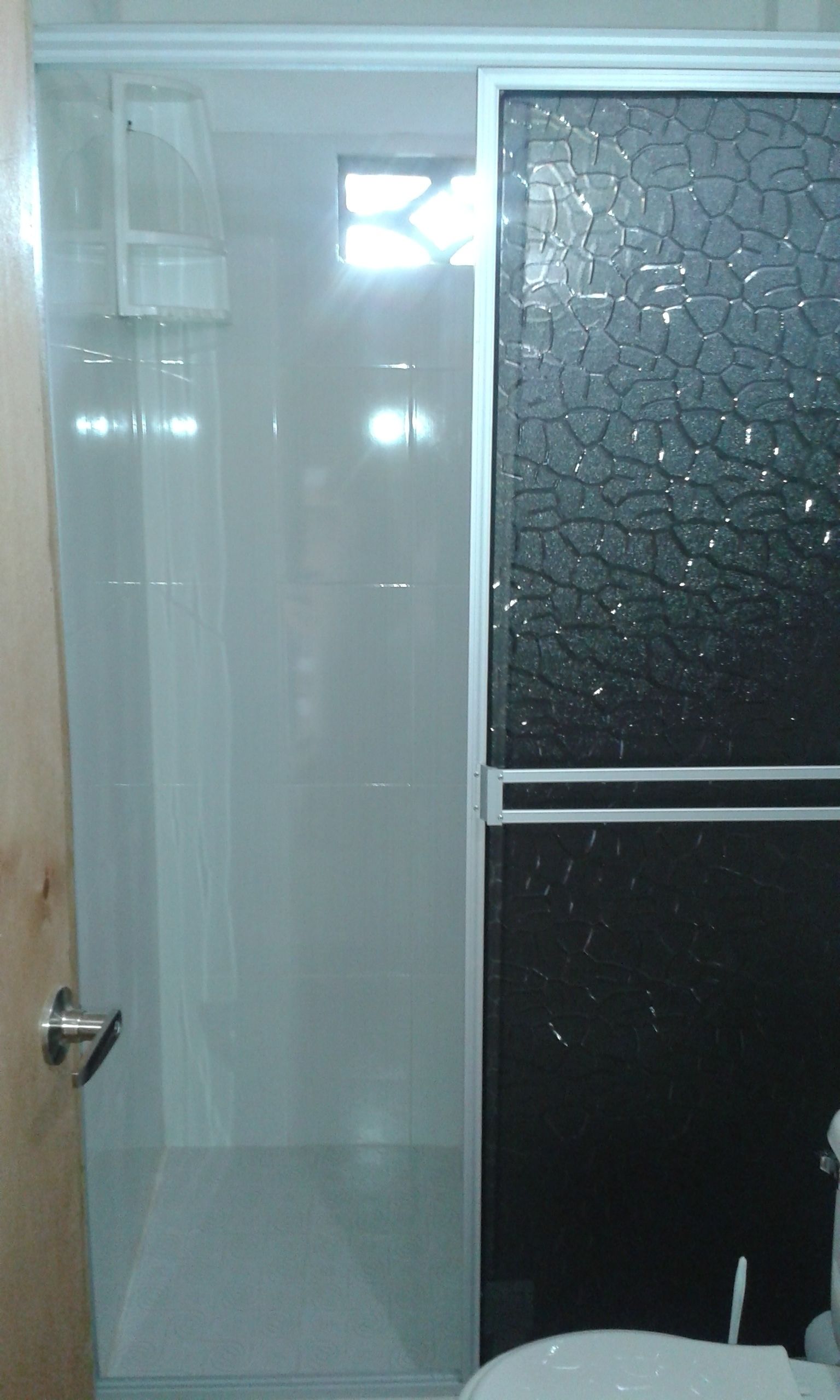 Family Room | Bathroom | Shower