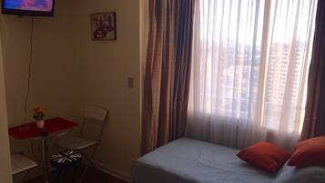 Studio | Iron/ironing board, free cribs/infant beds, WiFi