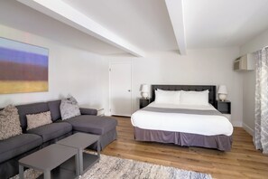 Premium bedding, individually decorated, individually furnished, desk