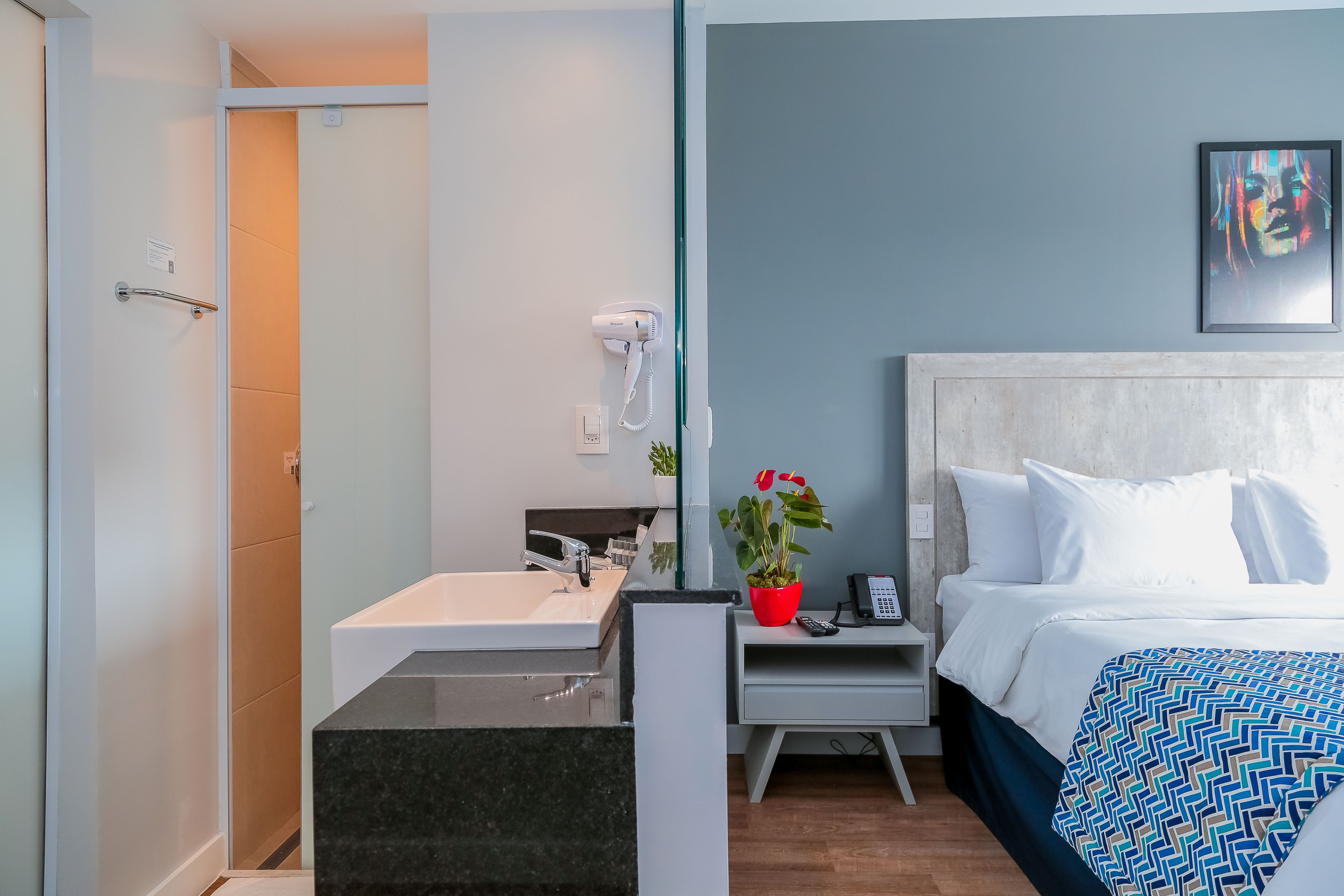 deluxe double room | premium bedding, minibar, in-room safe, blackout curtains